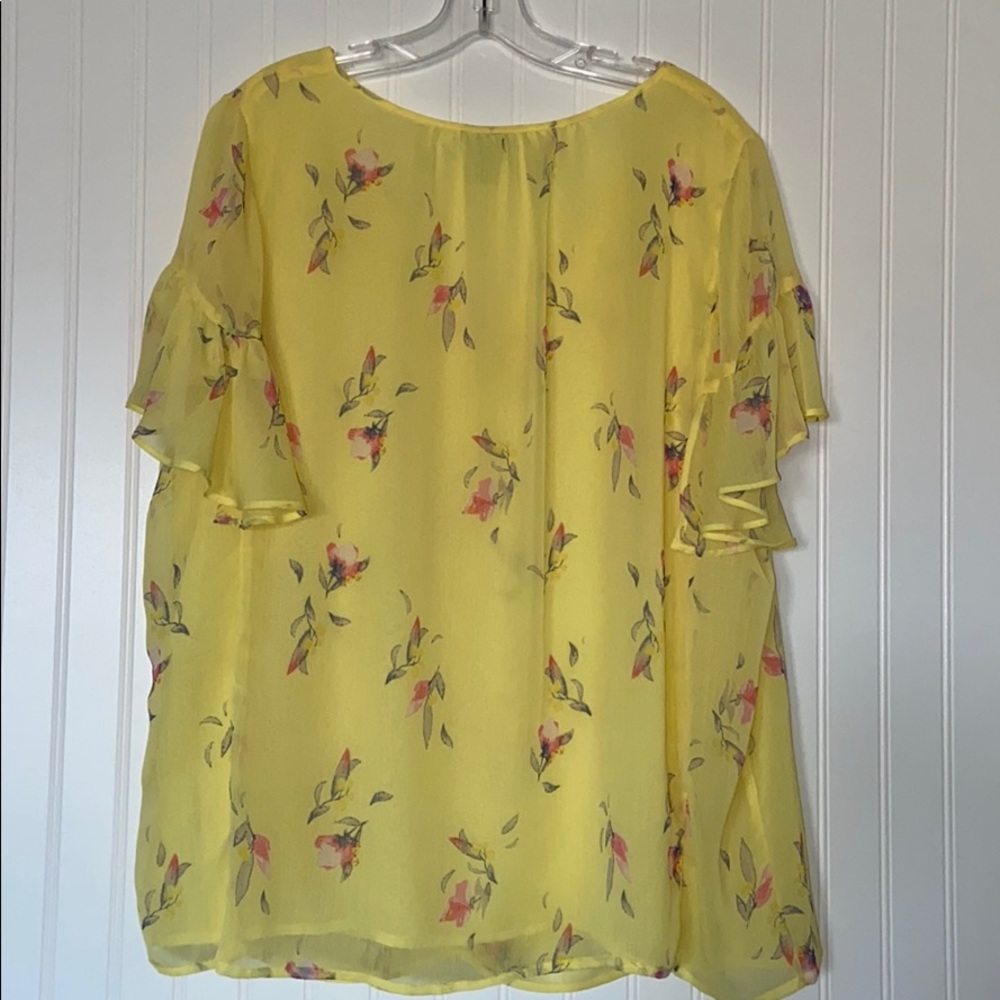 AVA & VIV Floral Yellow Blouse - Picture 5 of 7